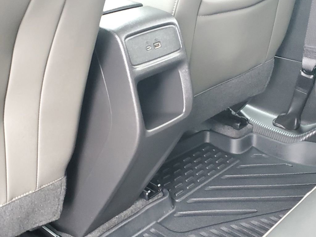 Used 2025 Chevrolet Trax ACTIV w/ Sunroof Package image 30