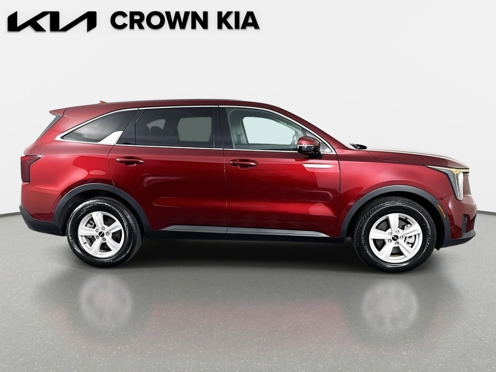 Certified 2025 Kia Sorento LX image 4