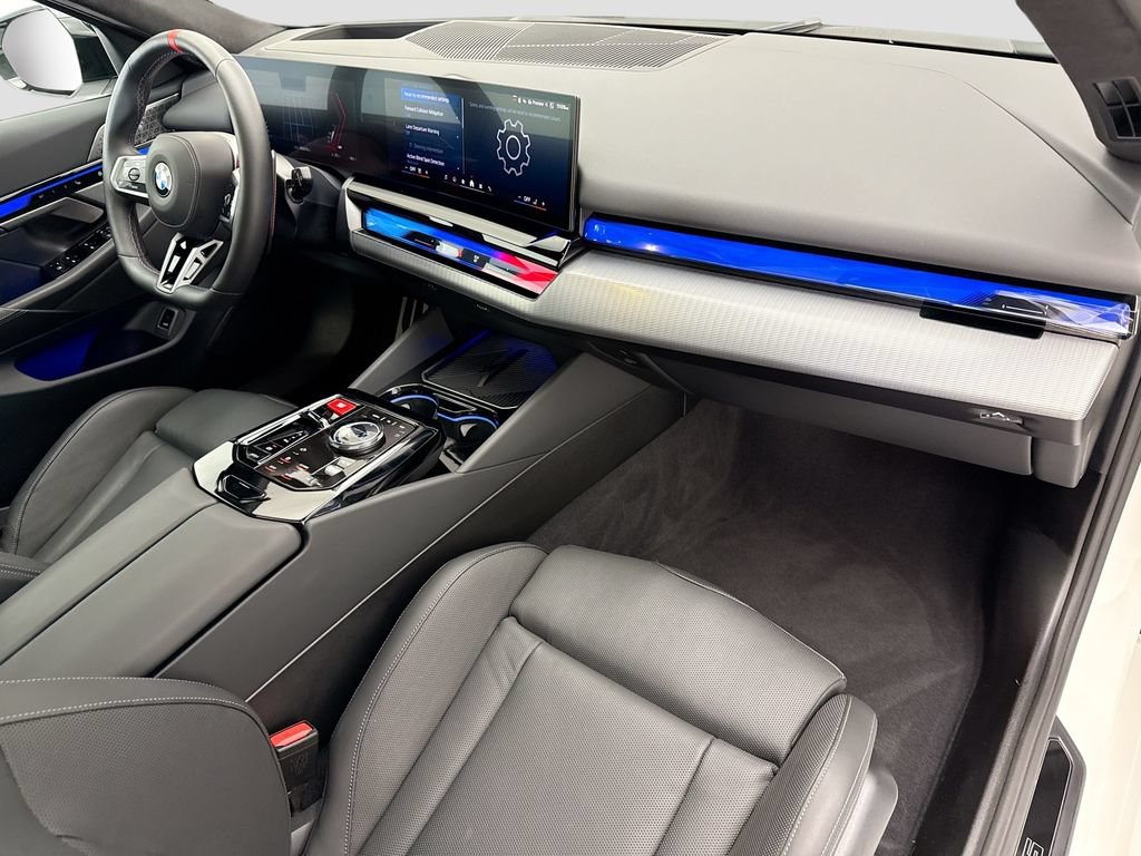 Used 2025 BMW M5 Touring AWD/4WD image 19