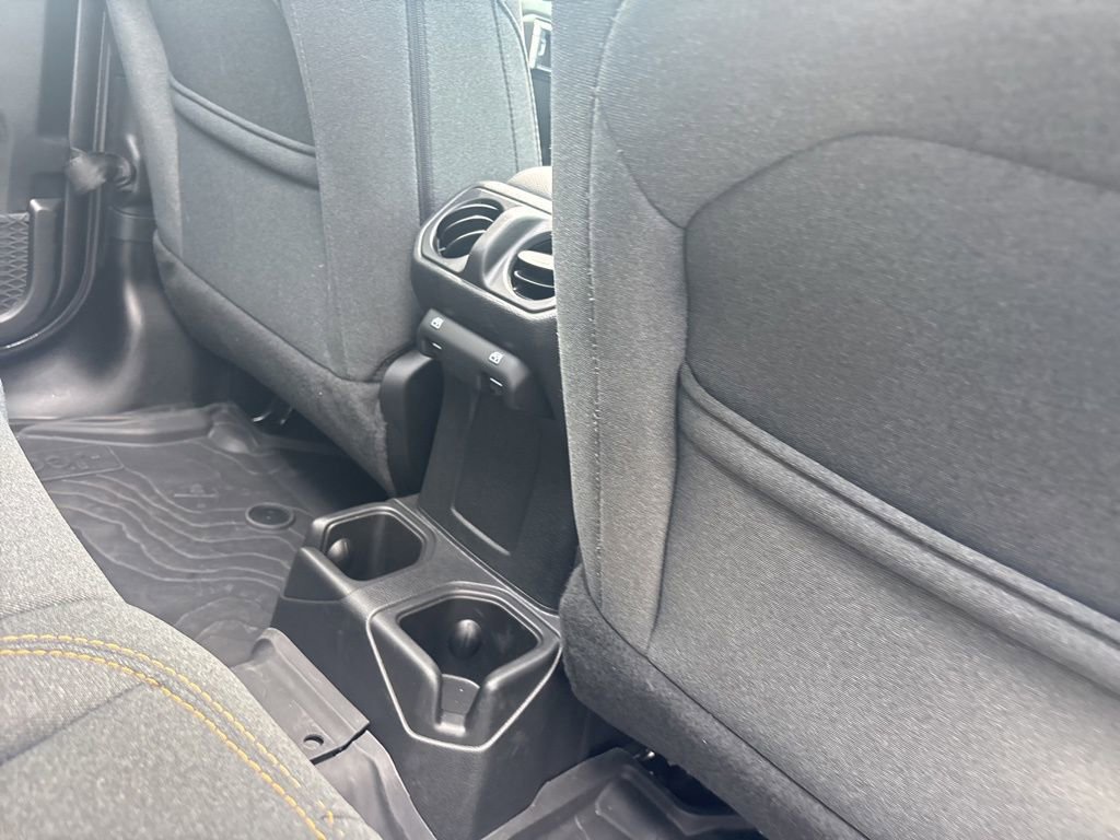 Used 2025 Jeep Wrangler Sport S image 32