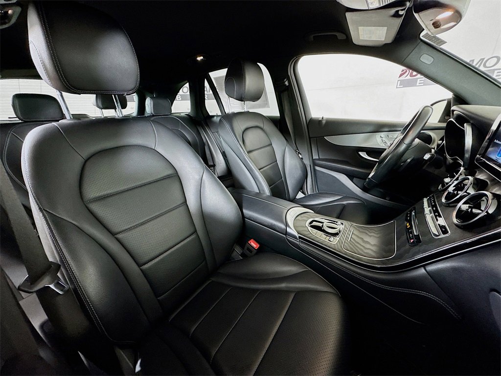 Used 2019 Mercedes-Benz GLC 300 GLC 300 image 29