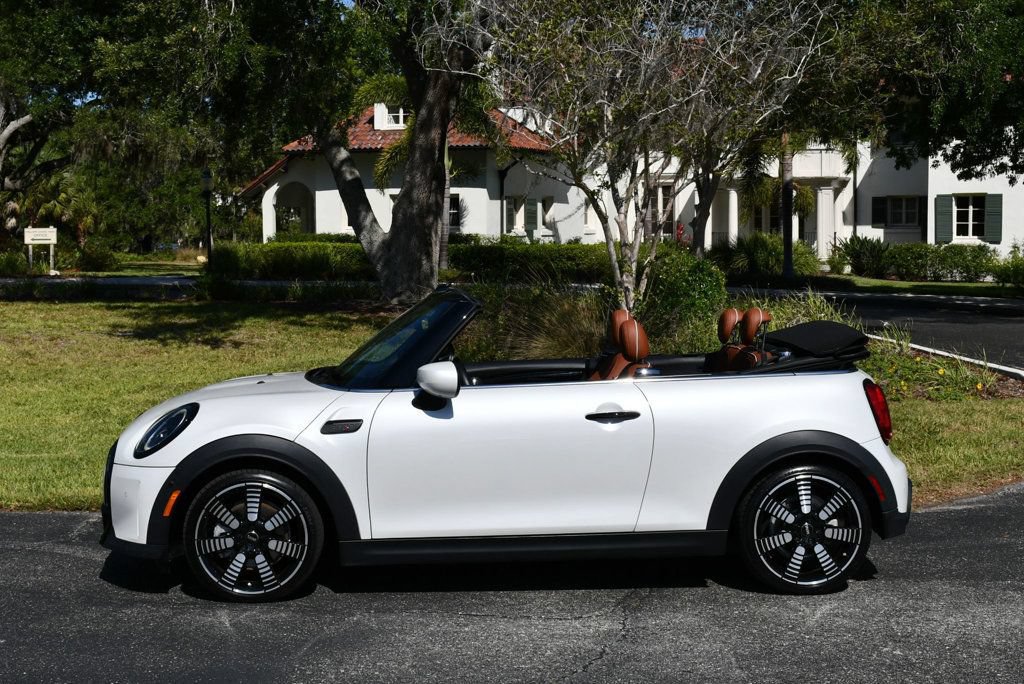 Used 2023 MINI Cooper S FWD image 26