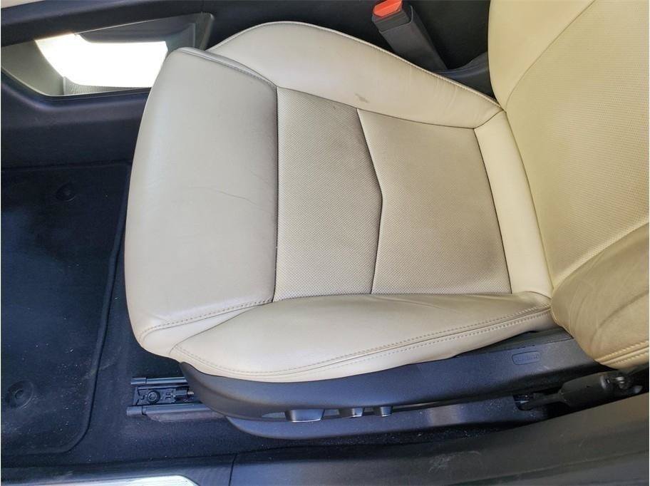 Used 2019 Cadillac XT5 Premium Luxury FWD image 22