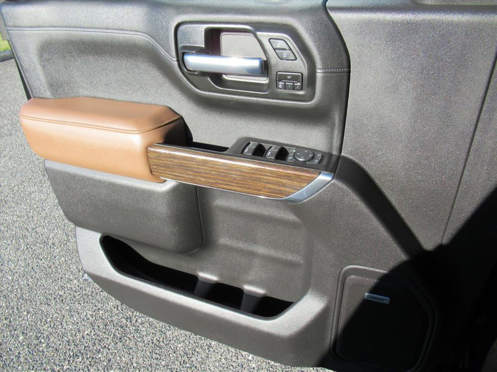 Used 2020 Chevrolet Silverado 1500 High Country AWD/4WD image 27