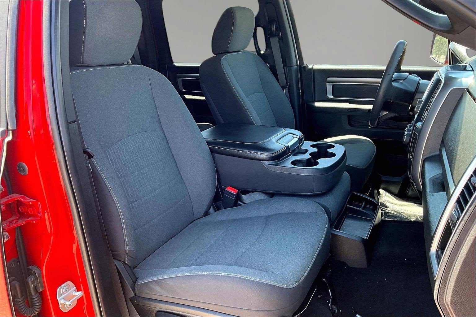 Used 2024 RAM 1500 Classic Warlock AWD/4WD image 30
