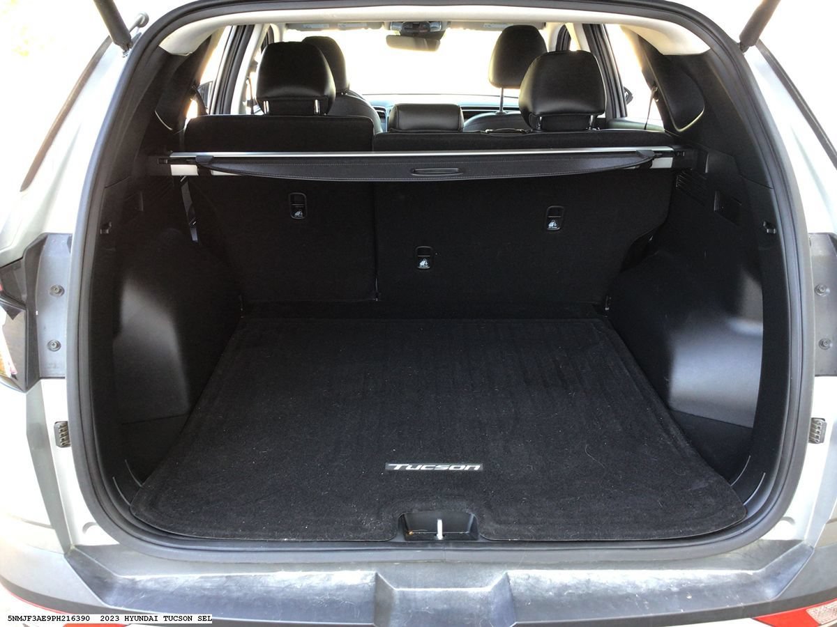 Used 2023 Hyundai Tucson SEL w/ Convenience Package FWD image 10