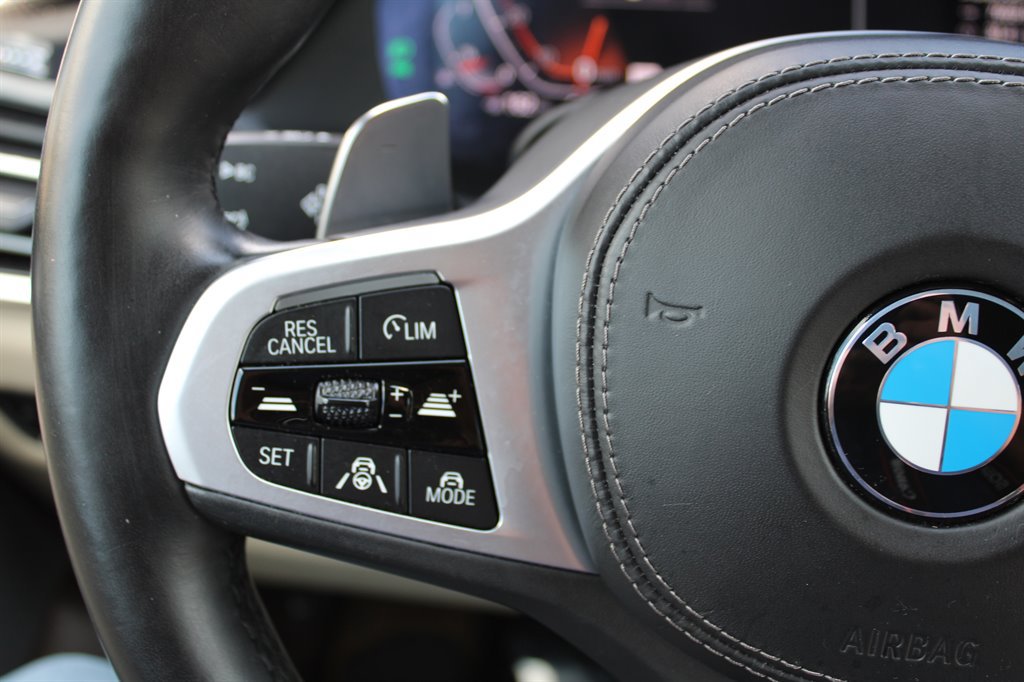 Used 2019 BMW X5 xDrive50i w/ M Sport Package AWD/4WD image 32