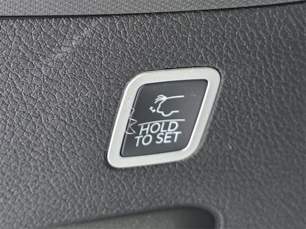 New 2025 Jeep Wagoneer Series II image 14