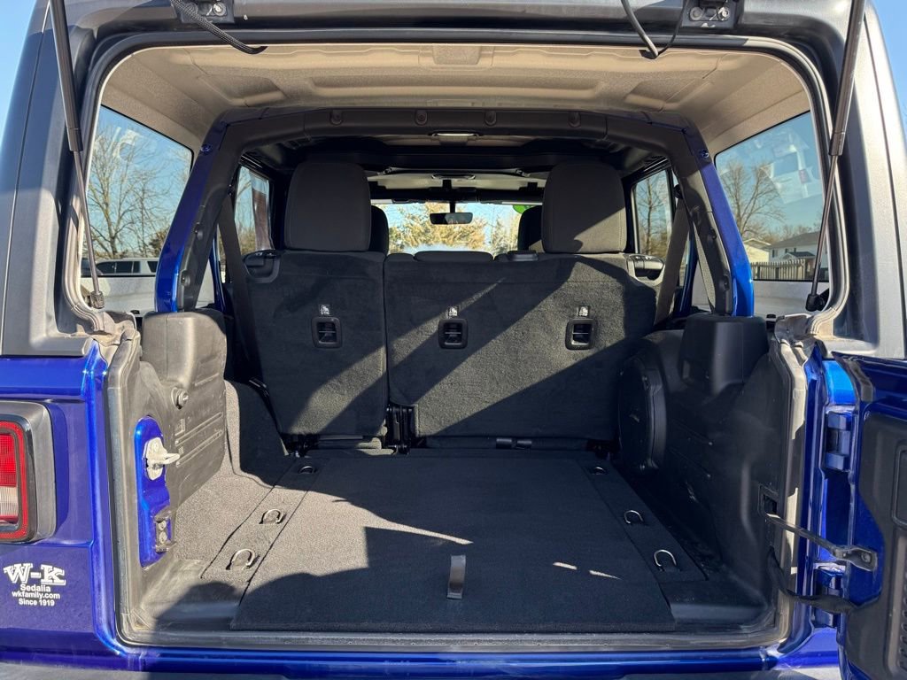 Used 2019 Jeep Wrangler Unlimited Sahara image 32