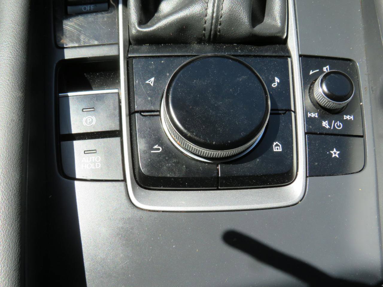 Used 2021 MAZDA MAZDA3 s image 33