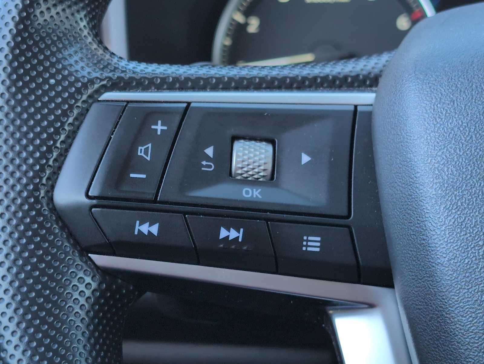 Used 2024 Mitsubishi Outlander ES image 24