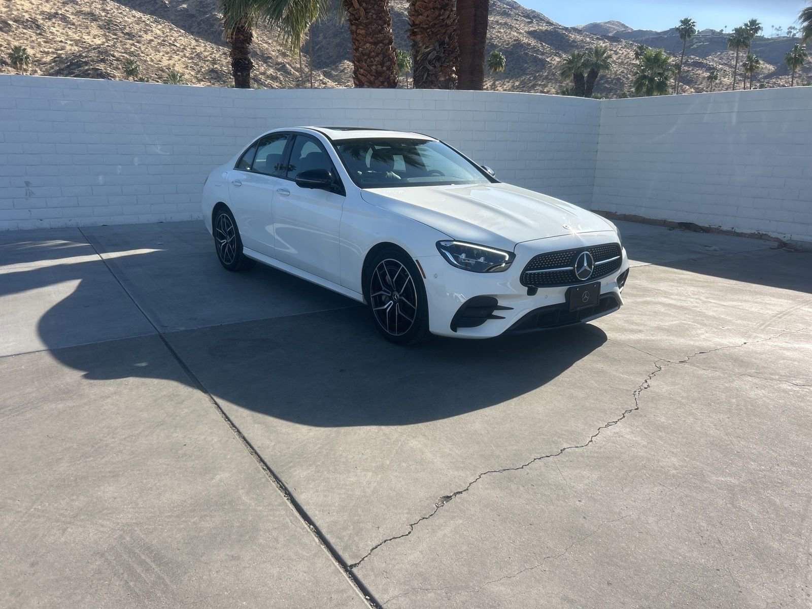 Used 2022 Mercedes-Benz E 350 Sedan image 3