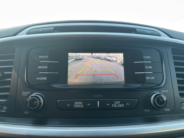 Used 2017 Kia Sorento LX image 16