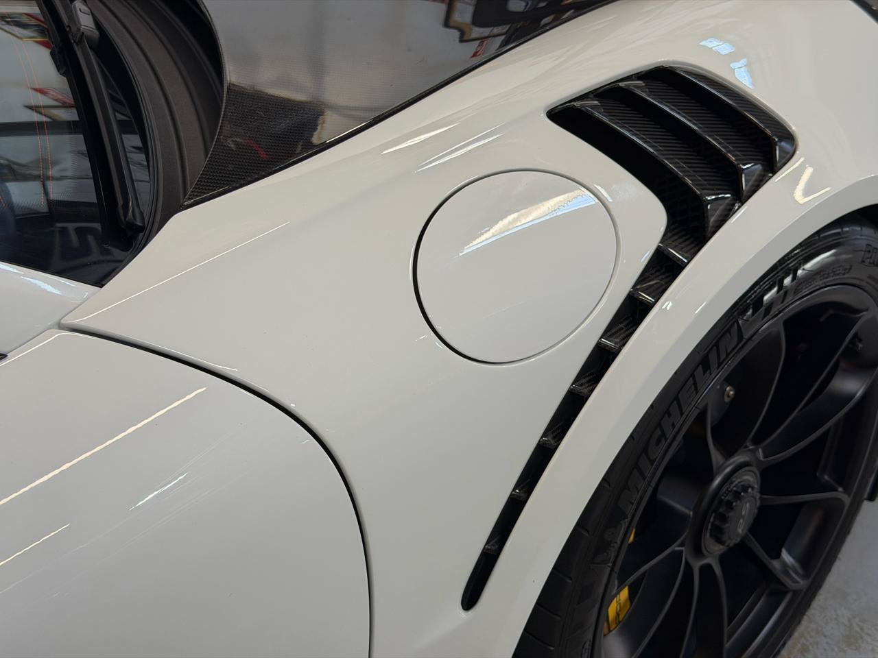 Used 2018 Porsche 911 GT2 RS RWD image 13