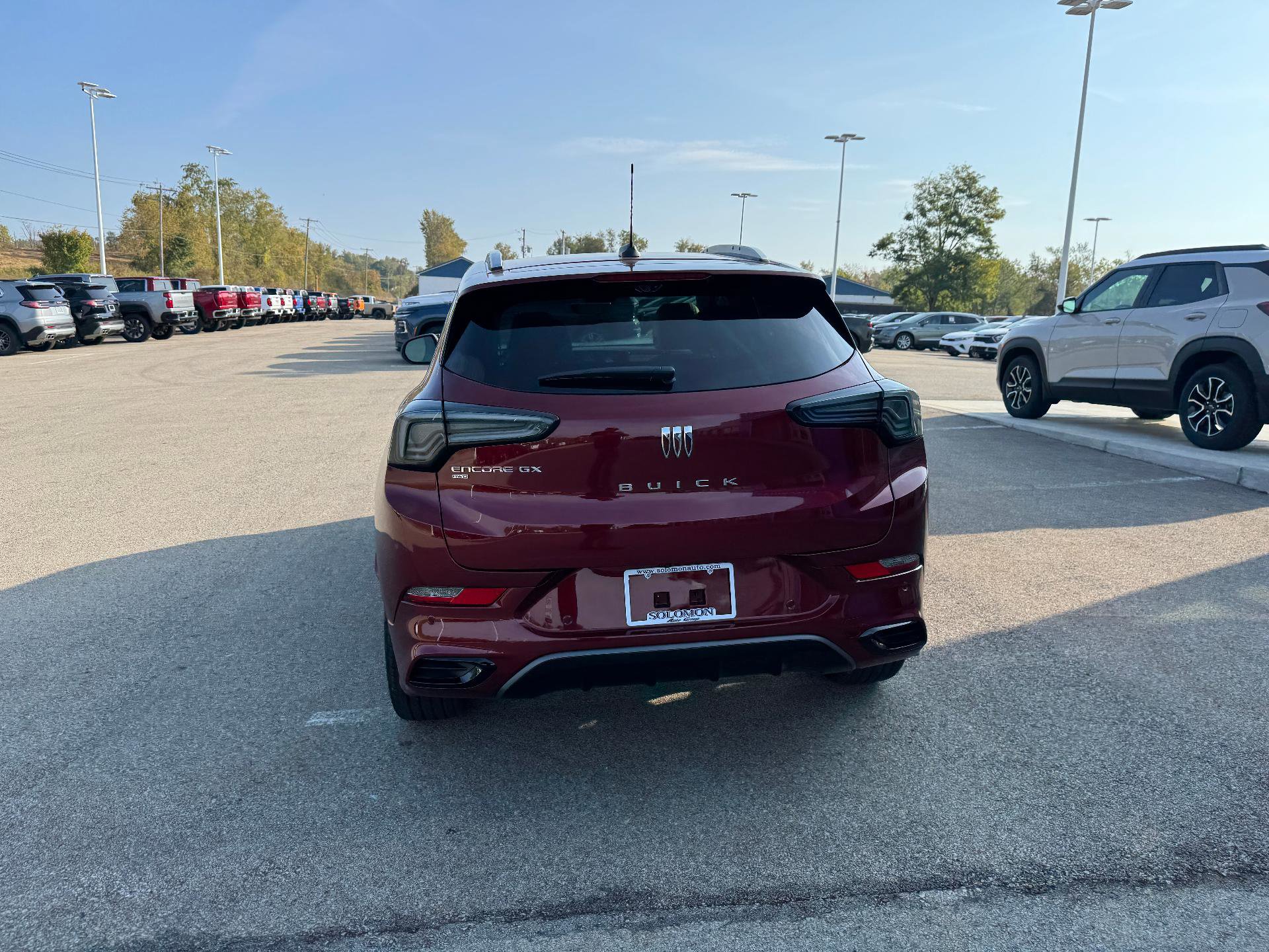 Used 2025 Buick Encore GX Avenir w/ Avenir Technology Package image 4