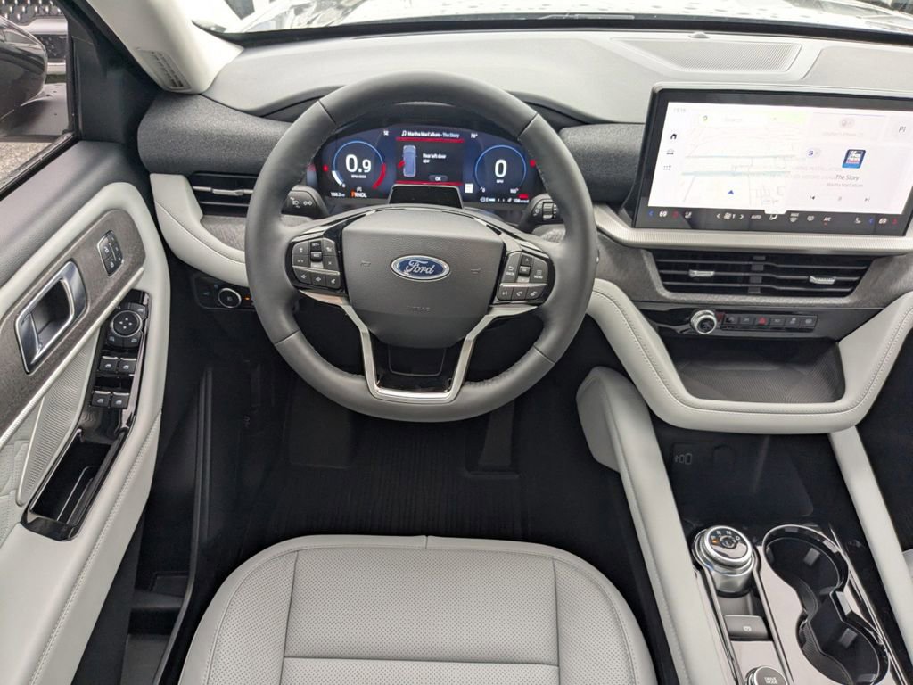 New 2026 Ford Explorer Platinum w/ LUX Leather Package image 16