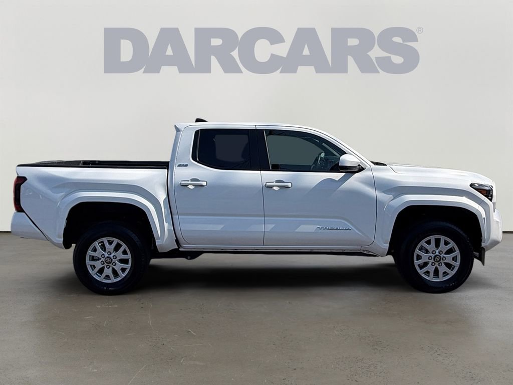 Used 2025 Toyota Tacoma SR5 image 8