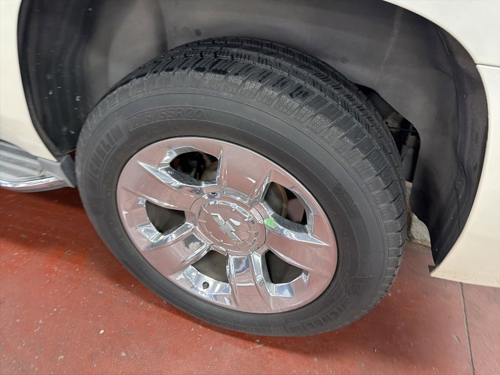 Used 2015 Chevrolet Tahoe LTZ AWD/4WD image 5