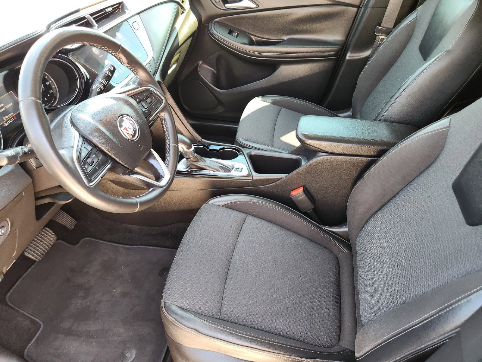 Used 2021 Buick Encore GX Preferred w/ Cold Weather Comfort Package FWD image 15