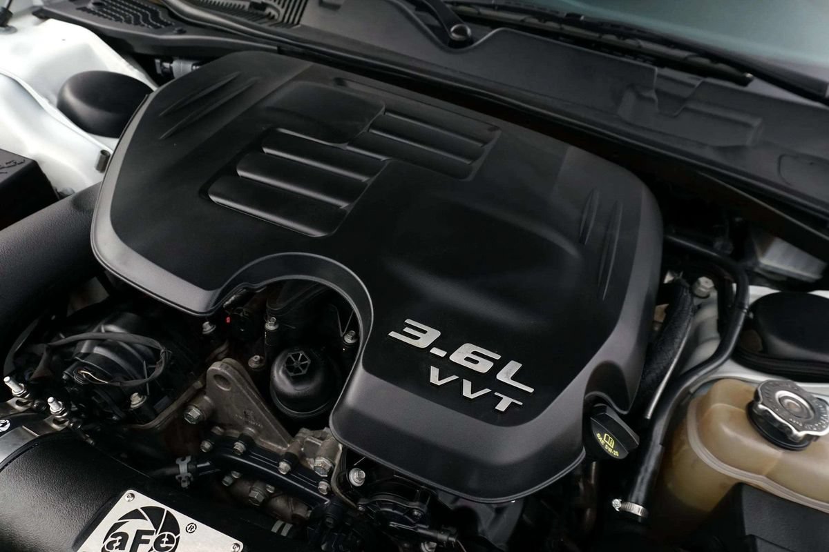 Used 2019 Dodge Challenger SXT RWD image 16