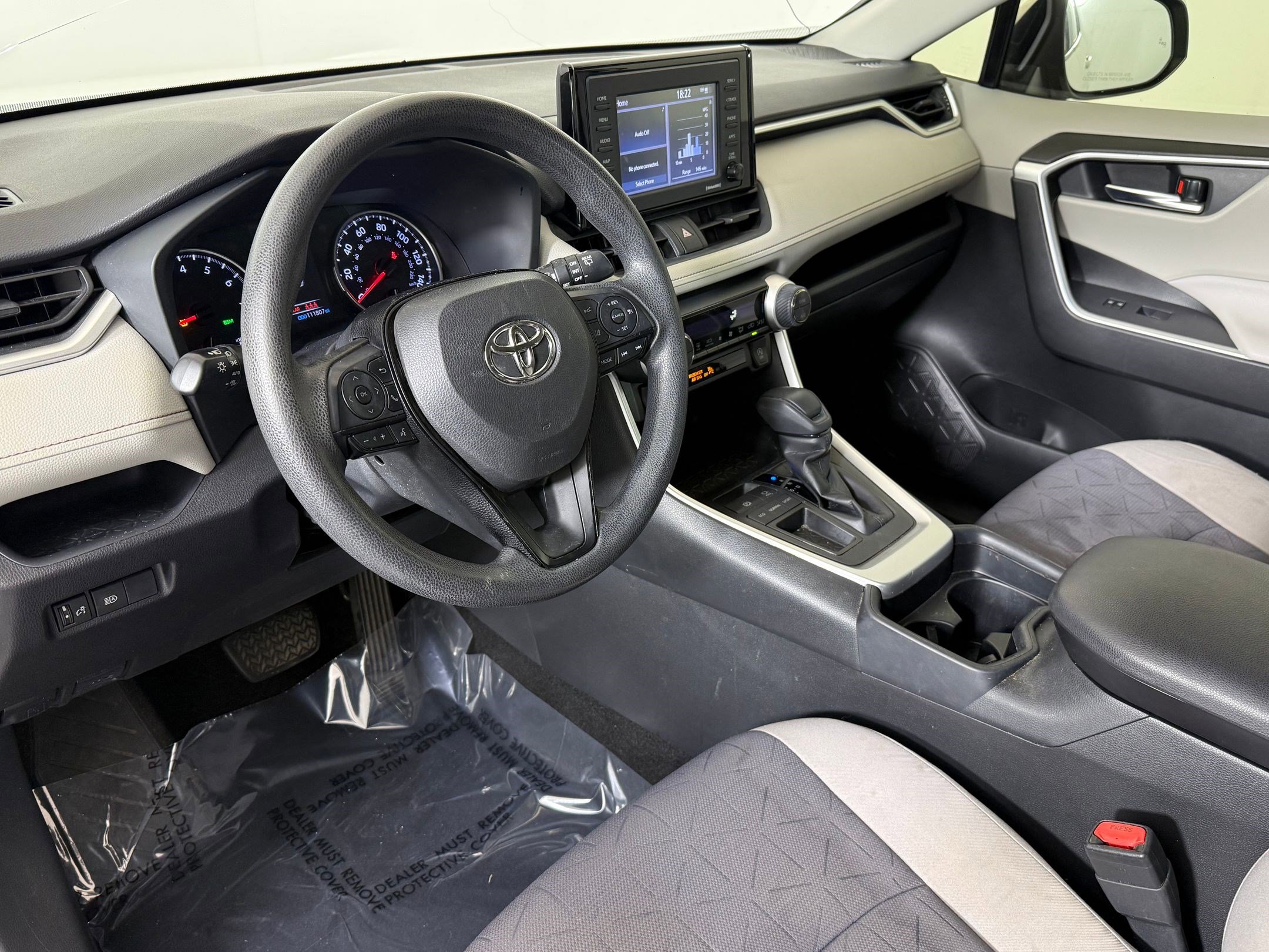 Used 2020 Toyota RAV4 XLE image 4