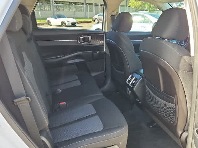 Used 2021 Kia Sorento LX FWD image 18