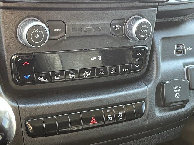 Used 2023 RAM ProMaster 2500 w/ Driver Convenience Group image 18