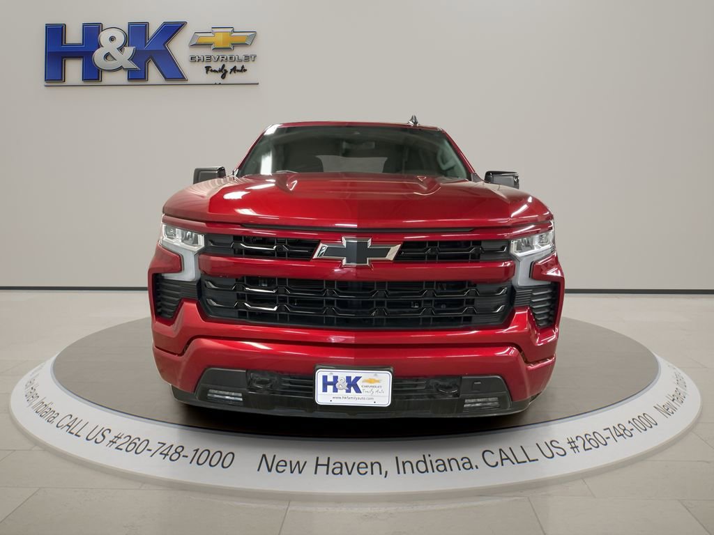 Used 2023 Chevrolet Silverado 1500 RST image 2