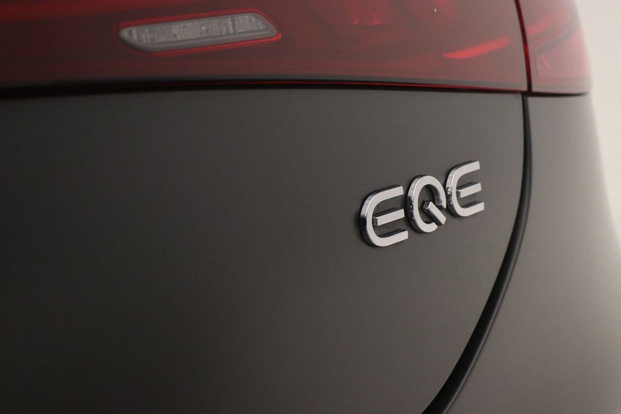 Used 2023 Mercedes-Benz EQE AMG 4MATIC Sedan image 23