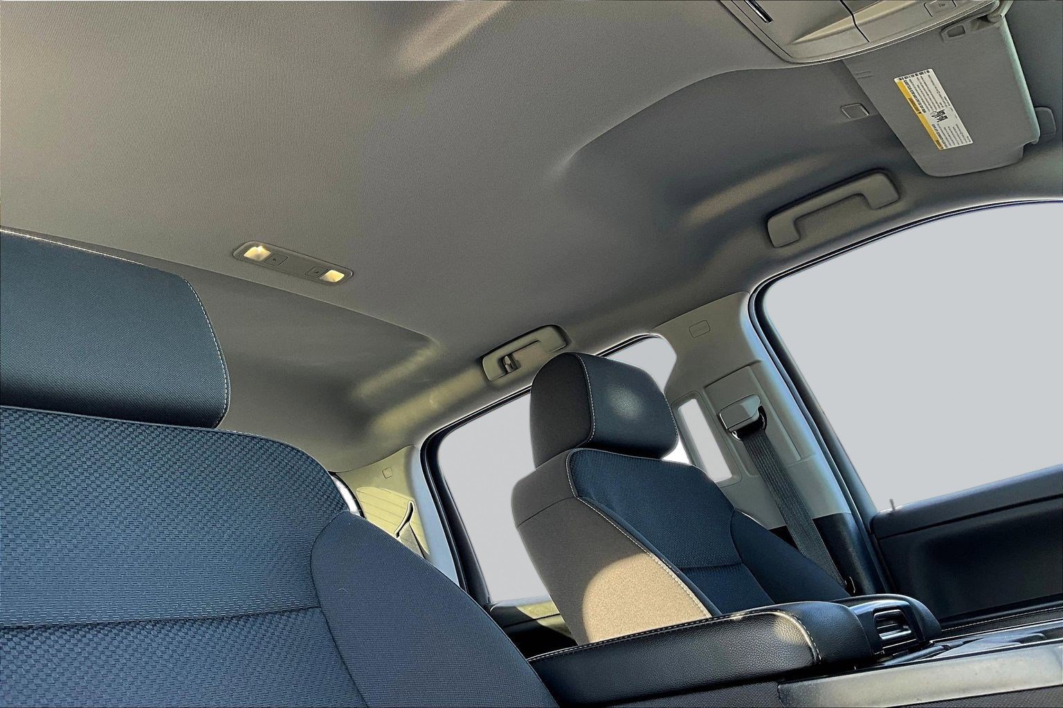 Used 2018 Chevrolet Silverado 1500 LT w/ All Star Edition image 28