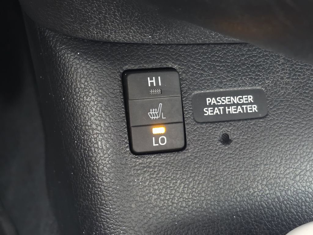 Used 2017 Toyota Prius Prime Plus image 25
