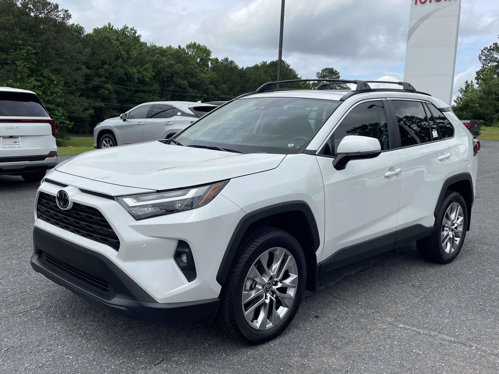 Used 2025 Toyota RAV4 XLE Premium w/ Weather Package FWD image 5