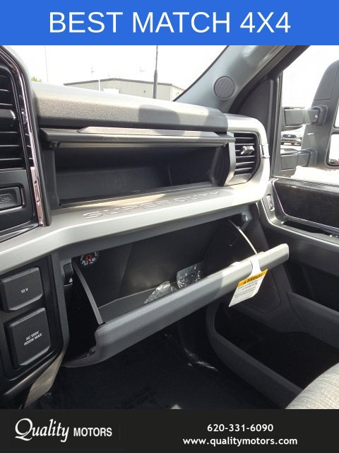 New 2026 Ford F250 XLT w/ XLT Premium Package AWD/4WD image 18