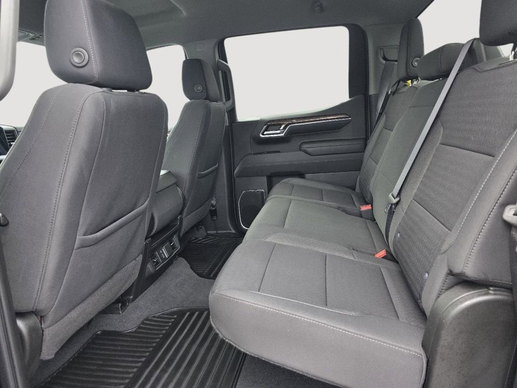 Used 2022 Chevrolet Silverado 1500 LT image 11