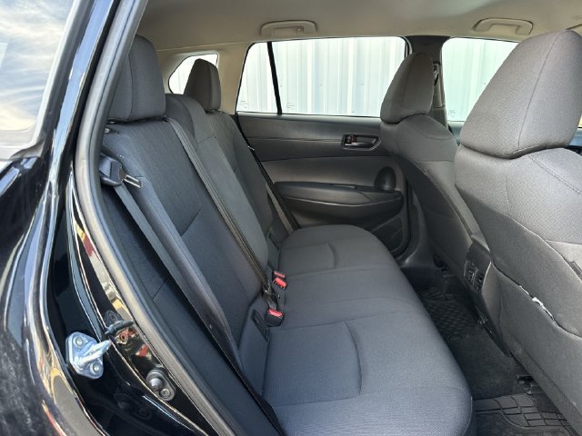 Used 2022 Toyota Corolla Cross LE FWD image 32