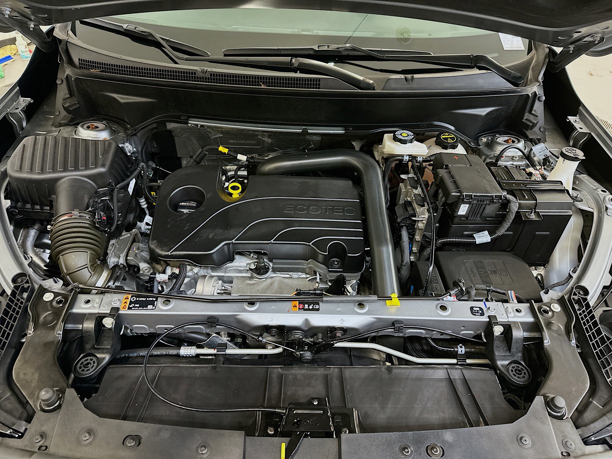 Used 2024 GMC Terrain SLT image 35