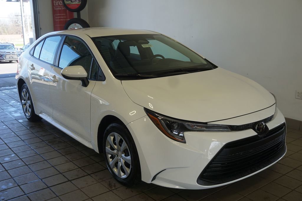 New 2026 Toyota Corolla LE image 2