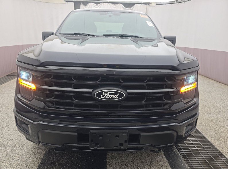 Used 2024 Ford F150 XLT w/ XLT Black Appearance Package AWD/4WD image 11
