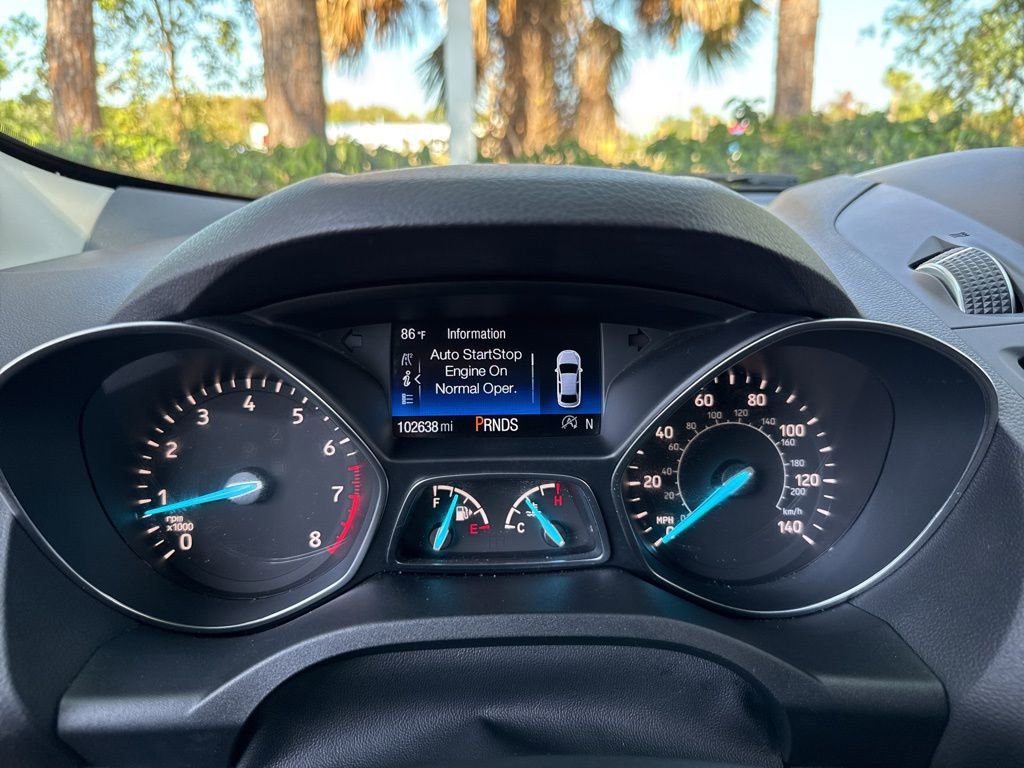 Used 2017 Ford Escape Titanium image 39