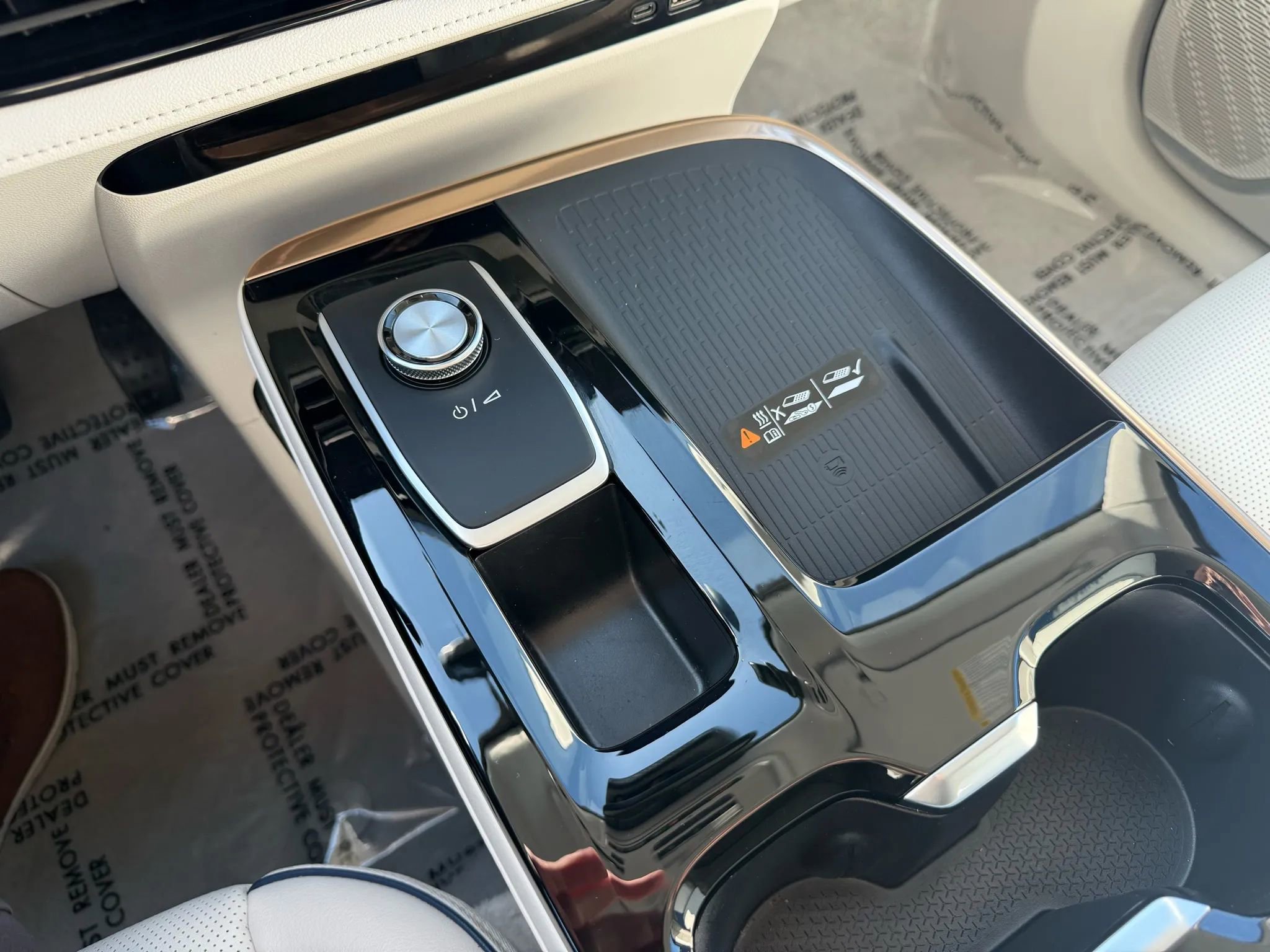 Used 2025 Buick Enclave Avenir w/ Trailering Package, 5000 lbs. image 16