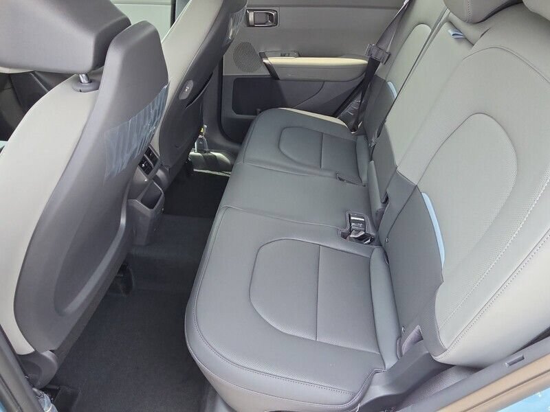 New 2027 Kia Seltos EX w/ EX Panoramic Sunroof Package FWD image 6