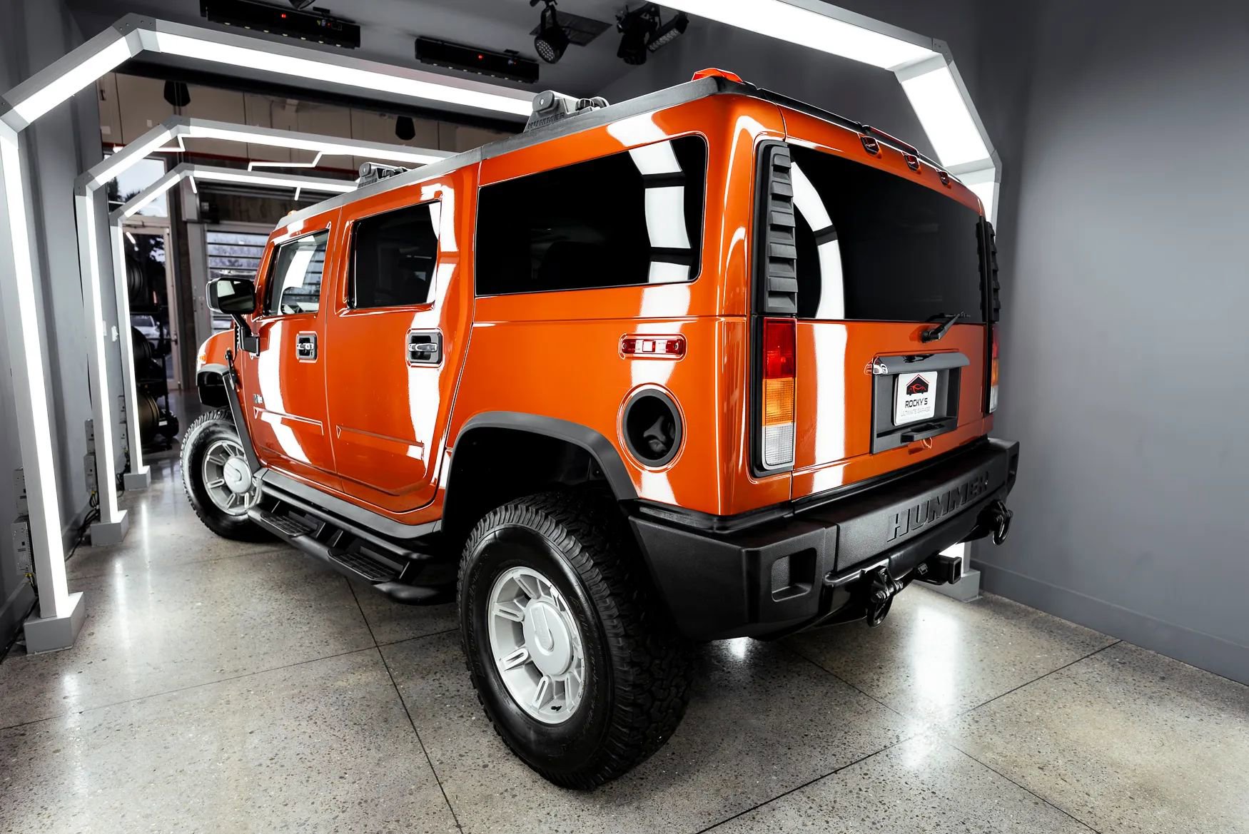 Used 2003 HUMMER H2 Luxury w/ Preferred Equipment Group AWD/4WD image 10