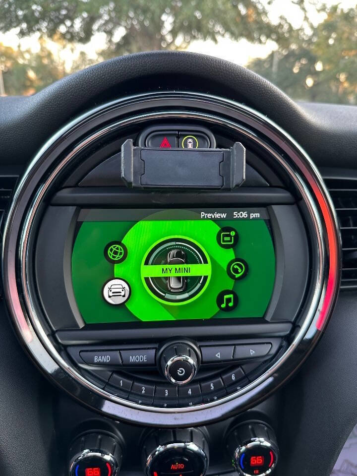 Used 2019 MINI Cooper S w/ Premium Package image 22