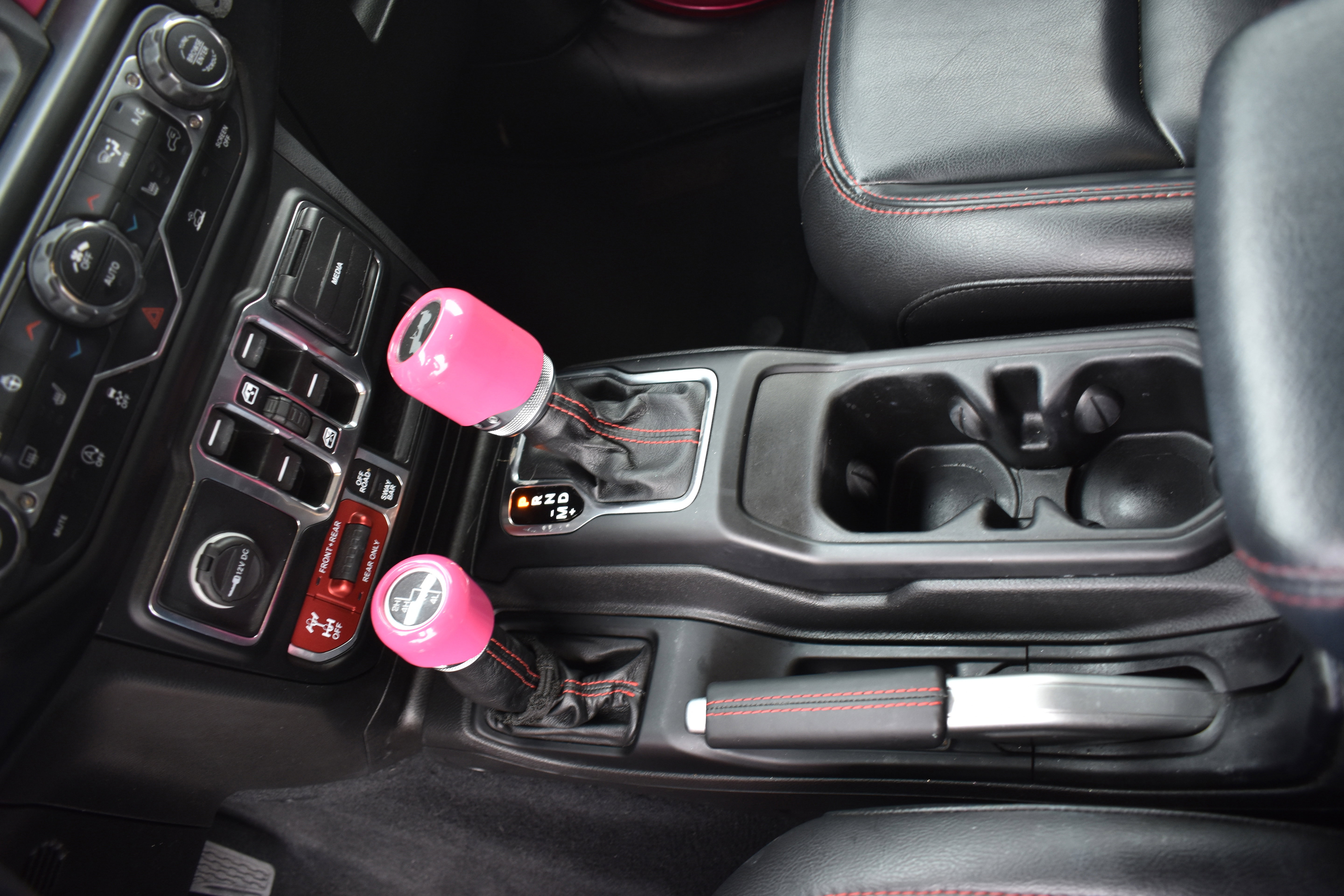 Used 2022 Jeep Wrangler Unlimited Rubicon w/ Cold Weather Group image 23