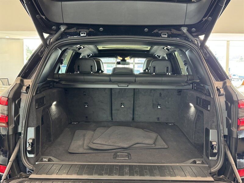 Used 2023 BMW X5 xDrive40i w/ M Sport Package image 33