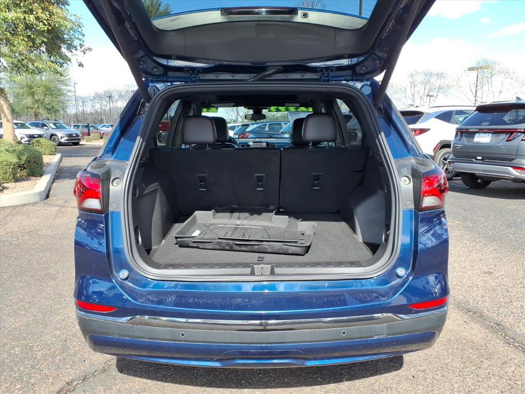 Used 2022 Chevrolet Equinox RS w/ RS Leather Package image 10