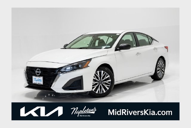 Used 2024 Nissan Altima 2.5 SV