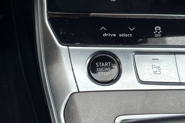 Used 2024 Audi A6 Premium Plus image 25