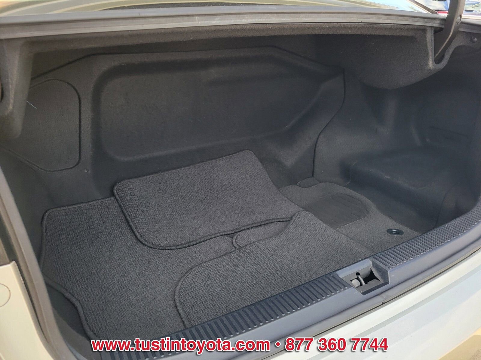 Certified 2019 Toyota Mirai Base image 13