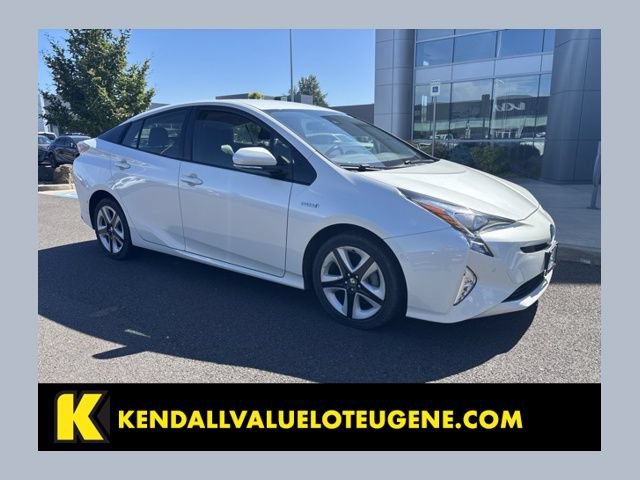 Used 2018 Toyota Prius Three Touring FWD video 1